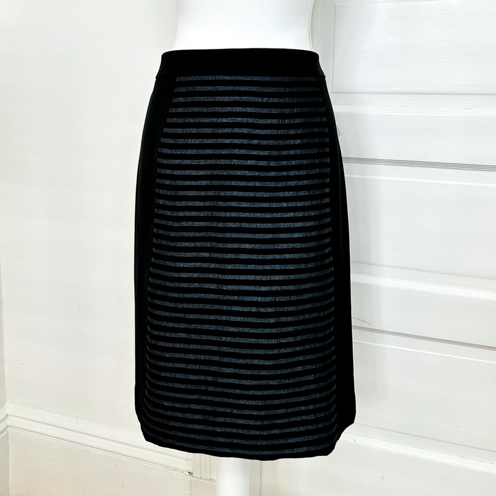 NWT Halogen Silver + Black Stripe Front Panel Seamed Pencil Skirt, Size 12